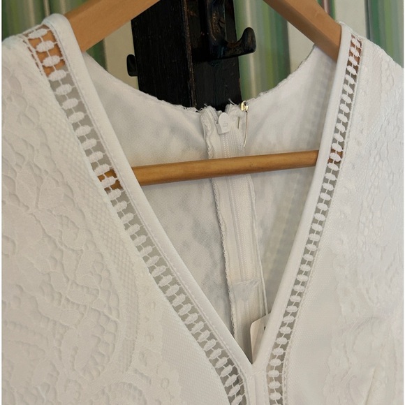 White Lace Lady Dress Lace Sleeves Eyelash Fringe V Neck Feminine Dress SET of 2 - Picture 6 of 16